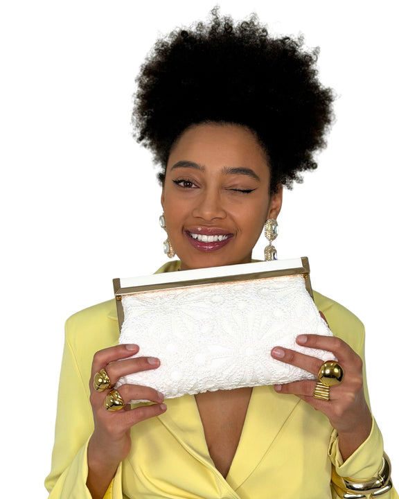 Clutch in Pizzo Bianco con Chiusura Oro