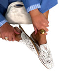 Mules Intrecciate Bianche Ricamate – Sabot Eleganti a Punta con Lavorazione Artigianale