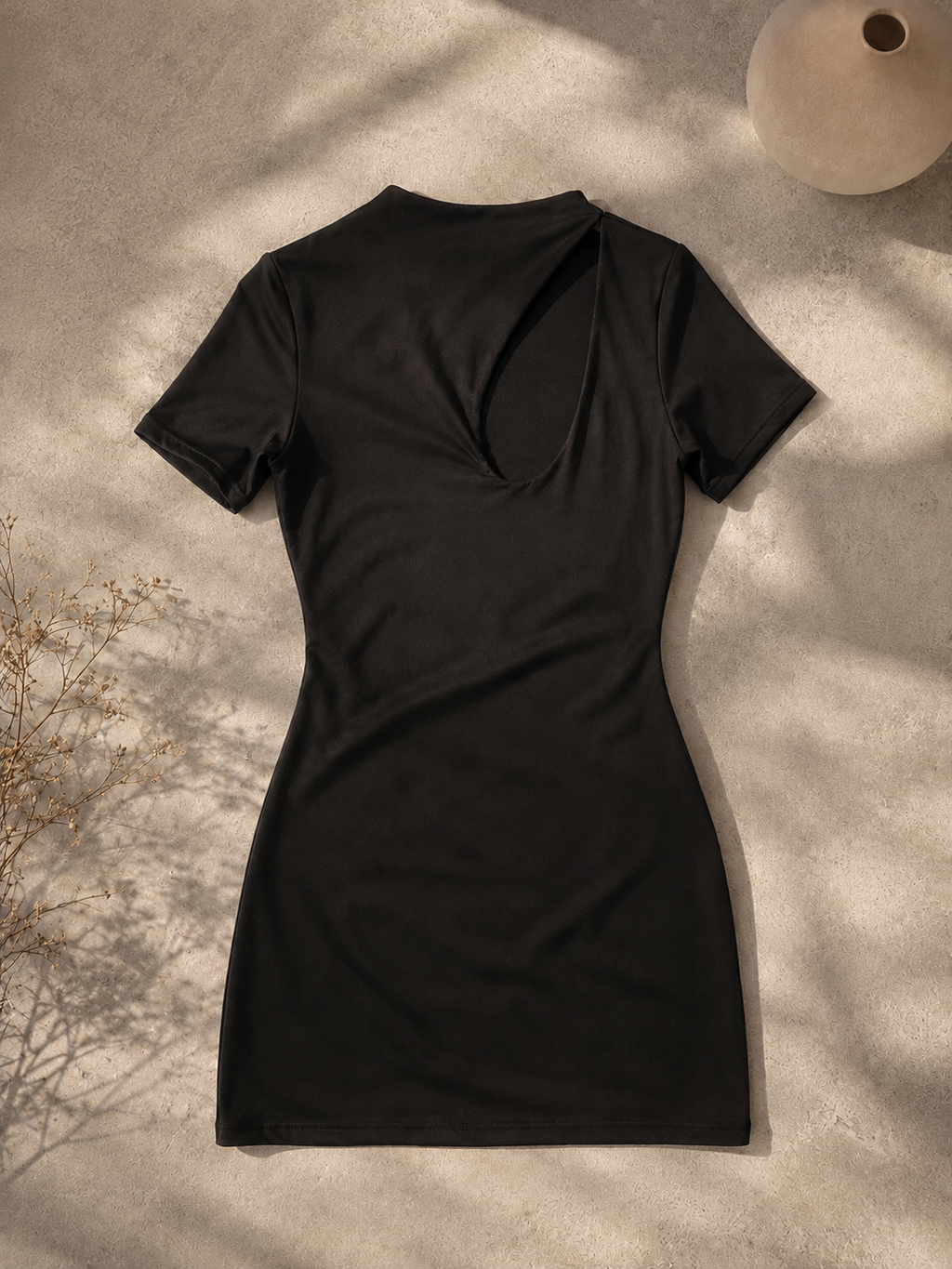 Abito Corto Aderente con Cut-Out Monospalla