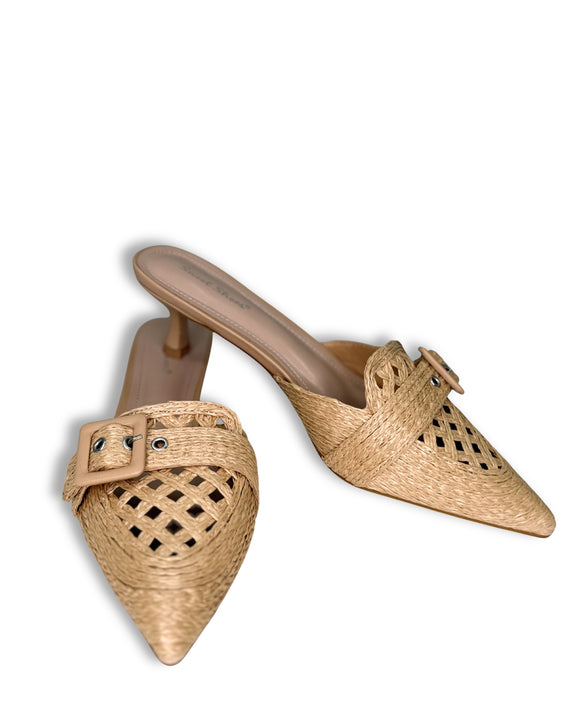 Mules Intrecciate Beige con Fibia