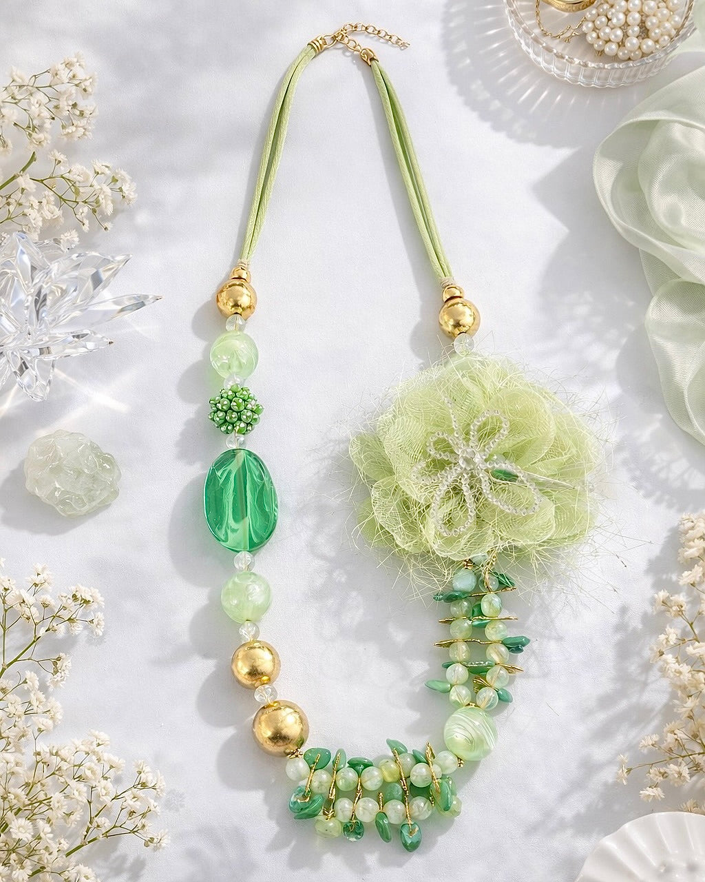 Collana Statement con Fiore in Tessuto